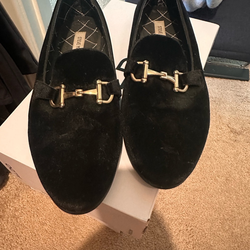 Steve Madden Black and Gold Loafers with Velvet Material and Rounded Toe